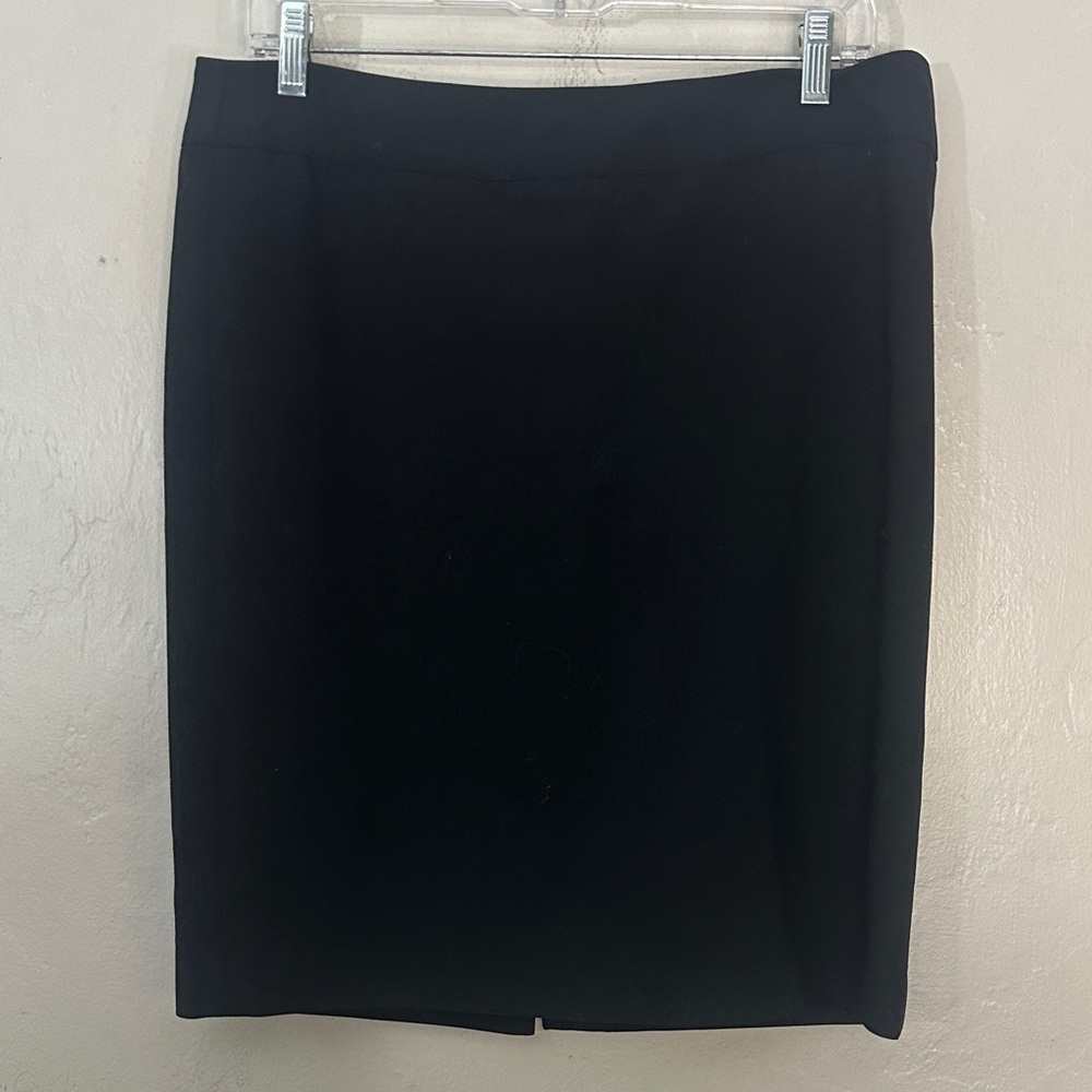 Armani Collezioni Elegant Black Pencil Skirt